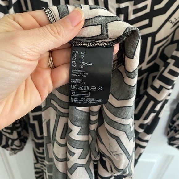 Richard Allen for H&M geometric maxi dress, black/white, size 10 - Picture 7 of 10